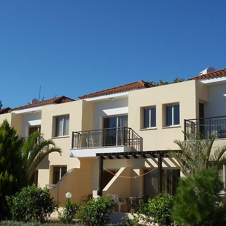 Byreva Apartments Paphos Buitenkant foto